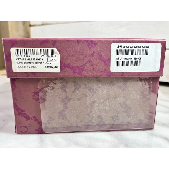 Dolce & Gabbana 'Bellucci' Lace & Crystal Pumps - Picture 9 of 9